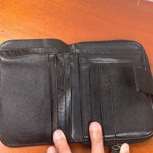 Authentic Prada Black Quilted
Card Wallet - Picture 10 of 14